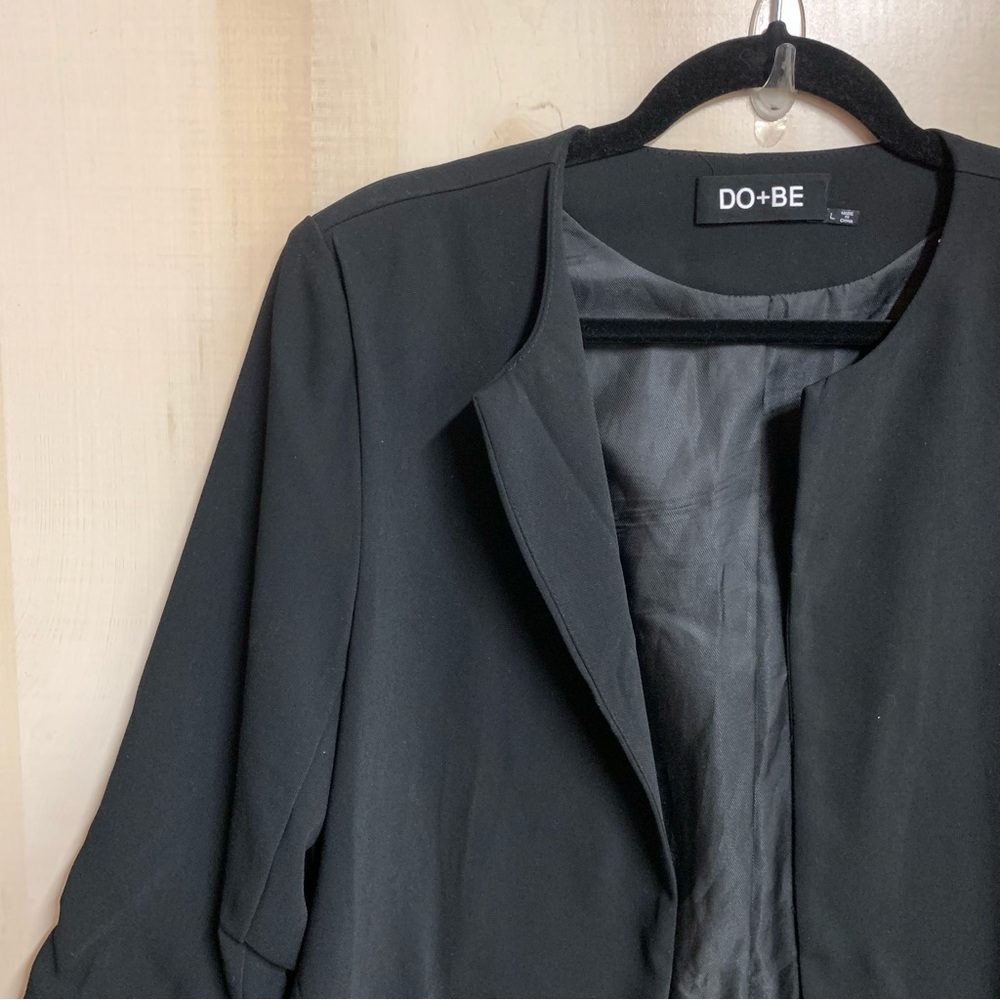 DO + BE Ruffle Classic Blazer Size Large - Picture 7 of 11
